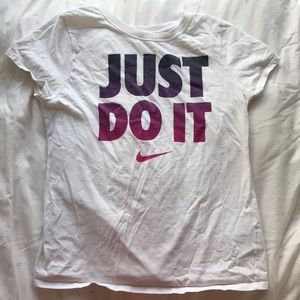 Nike slogan athletic tee